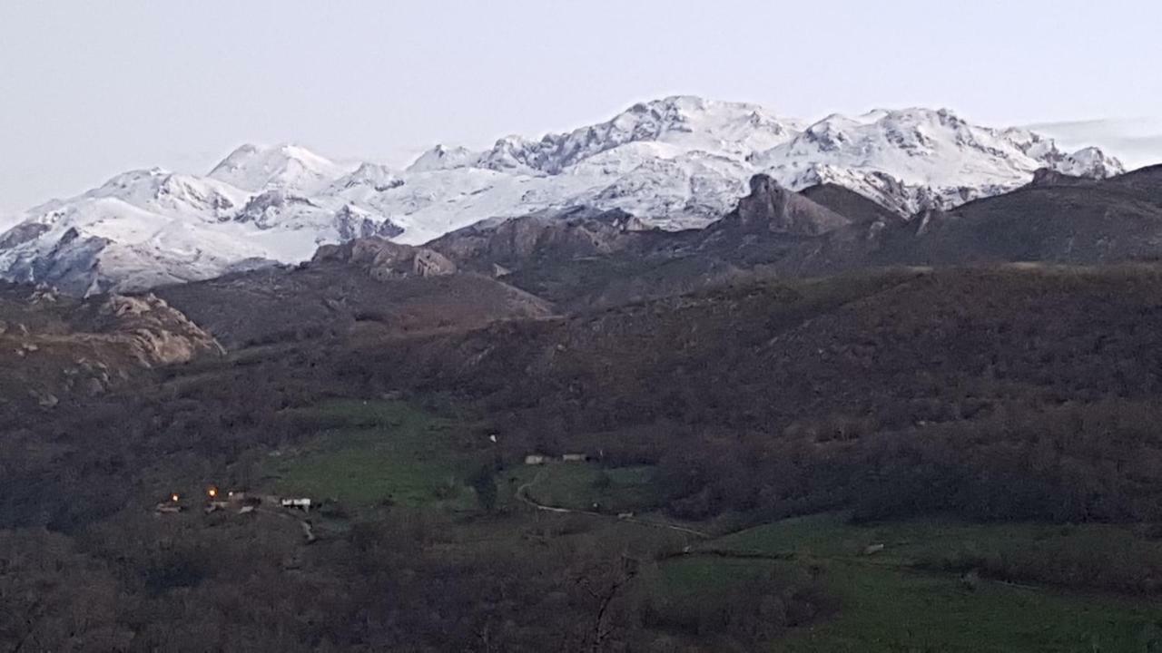 OnísEl Balcon Del Sella公寓 外观 照片